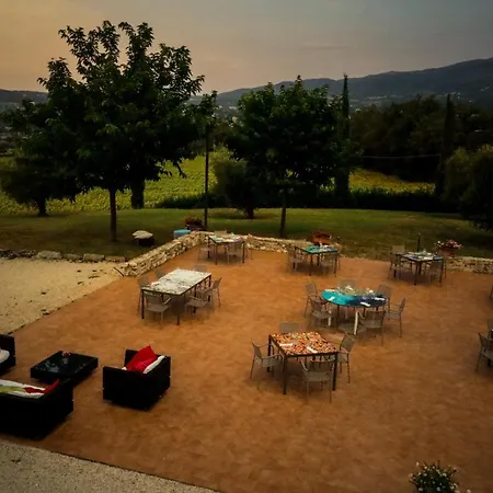 Casale Il Pisciarello Farm stay Massa Martana
