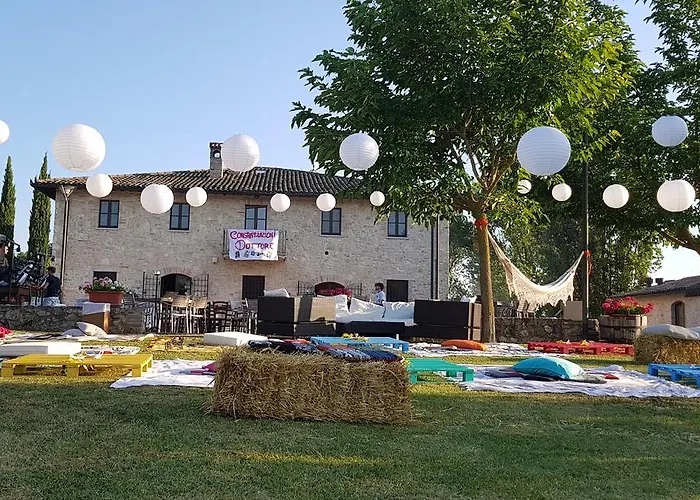 ファームステイ Casale Il Pisciarello マッサ・マルターナ