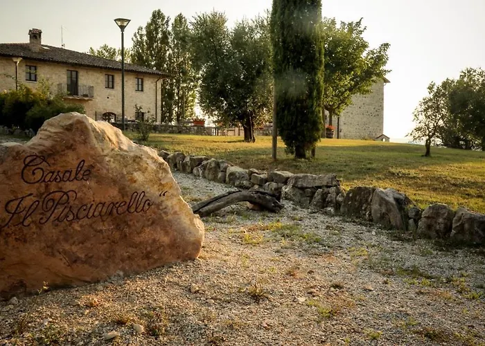 Casale Il Pisciarello ファームステイ マッサ・マルターナ