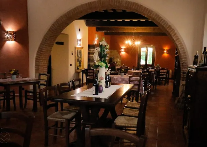 ファームステイ Casale Il Pisciarello マッサ・マルターナ